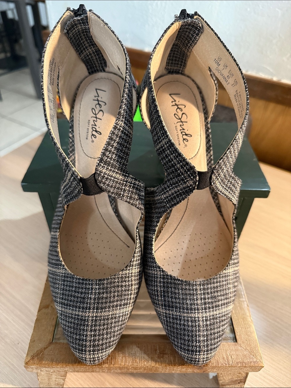 Life Stride Gray & Black Houndstooth Pointed-Toe Ankle-Strap Heels